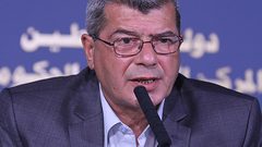 قراقع: حكومة الاحتلال ترتكب جرائم حرب بحق آلاف الأسرى