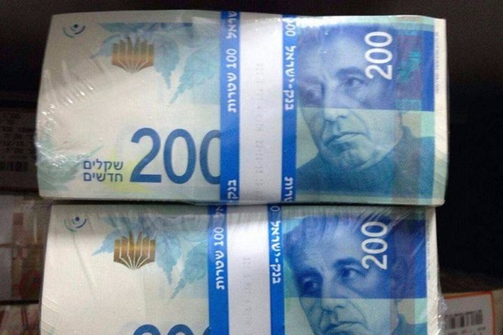 القبض على متسول ومشتبه به بالنصب بـ 200 ألف شيكل