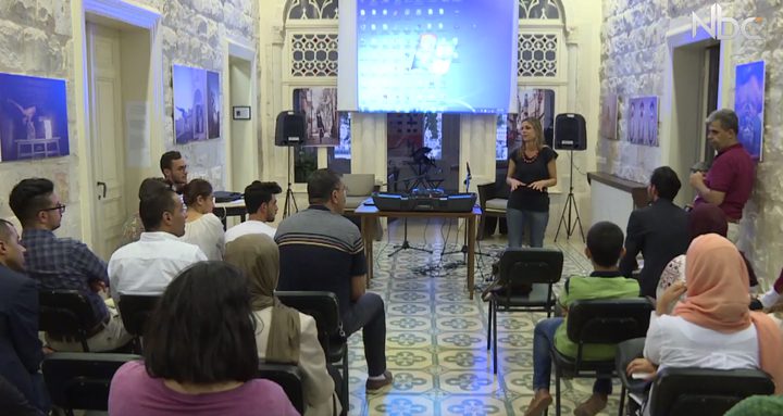 "كرت أبيض" لجذب الانتباه لقضية أطفال التوحد