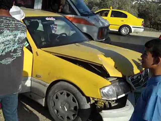 إصابة مواطنين بجراح في حادث سير شرق نابلس