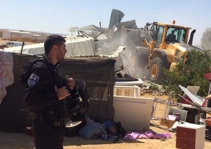 الاحتلال هدم منزله 15 مرة... فماذا يقول؟