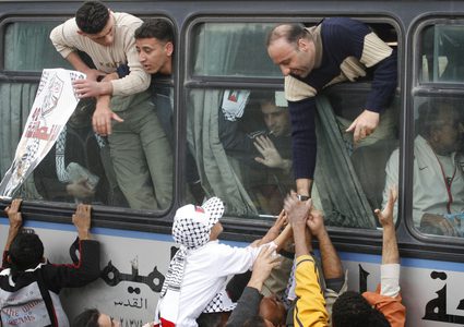 فارس: حكومة الحمدالله انتصرت للأسرى والعجرمي ذهب ليتجمل أمام الاحتلال