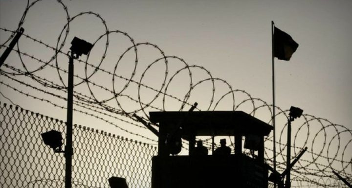 الاحتلال يمدد اعتقال أسيرتين من القدس