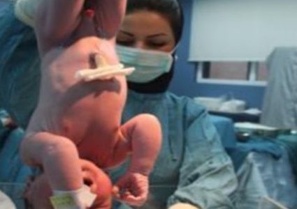 مطلوب أخصائية نسائية وتوليد للعمل