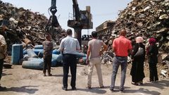 بالصور: اتلاف اسطوانات غاز غير صالحة للإستخدام