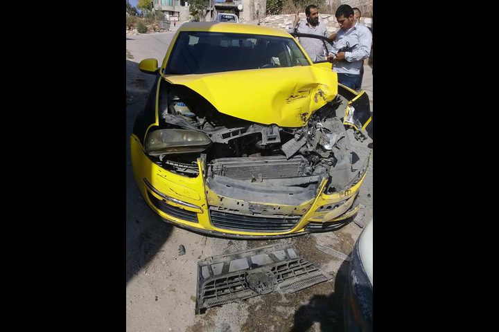 إصابة مواطنان بحادث سير في نابلس