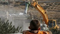 الاحتلال يسلّم دفعة جديدة من إخطارات الهدم بالقدس المحتلة