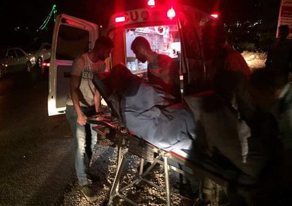 إصابة ثلاثة مواطنين بحادث سير شرق نابلس