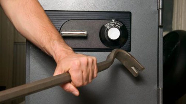 تفاصيل سرقة المجلس القروي لبيت دجن شرق نابلس