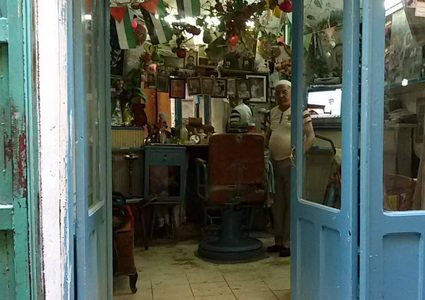 كرسي الحلاق أبو حسن.. الأقدم في نابلس