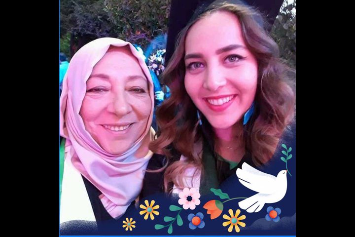 اغتيال معارضة سورية وابنتها في إسطنبول (صور)