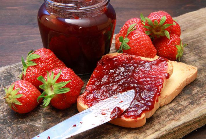 هل شطيرة المربى فطور صحي لاطفالك ؟