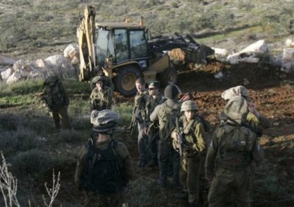 الاحتلال يقيم سياجًا شائكًا بطول (400) مثر حول أراضٍ زراعية في يعبد