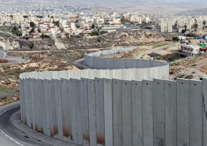 حنا عيسى لـ"النجاح": "باركو" خطة إسرائيلية لتقسيم الأرض لكنتونات