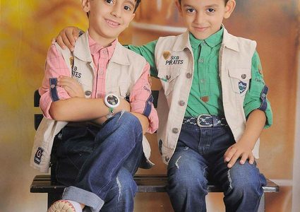 بالصور: إصابة طفل إثر مهاجمة الكلاب الضالة له في نابلس