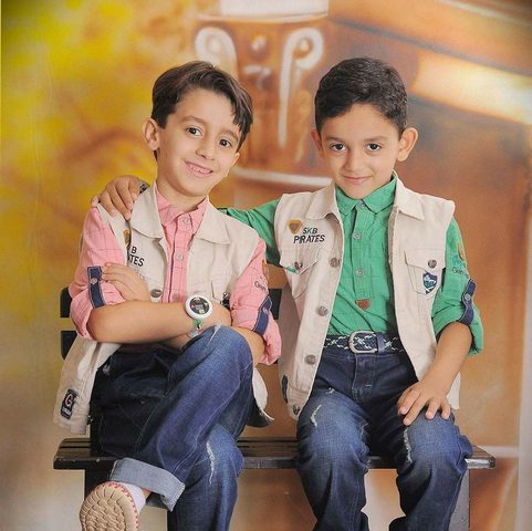 بالصور: إصابة طفل إثر مهاجمة الكلاب الضالة له في نابلس