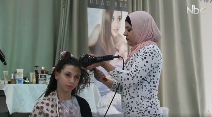 يوم تعليمي من قبل نقابة أصحاب صالونات التجميل بالخليل