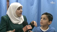 طفل كاد أن يصاب بالشلل بسبب مهاجمة الكلاب له