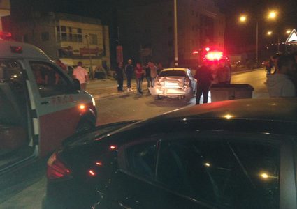 إصابة مواطن بجراح بحادث سير في نابلس