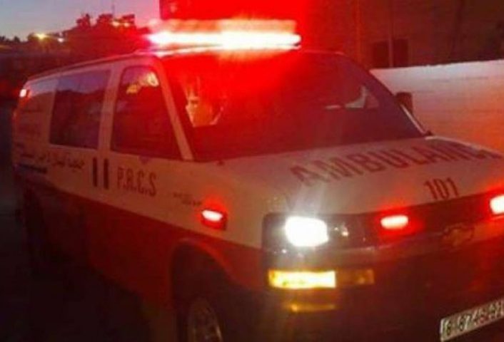 إصابة مواطنة بحادث دهس وسط نابلس