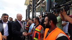 رئيس الوزراء يغادر غزة عائداً إلى رام الله