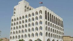 العراق يطالب تركيا وإيران بغلق منافذهما الحدودية مع كردستان