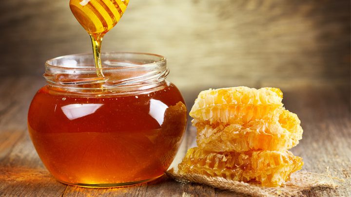 المبيدات الحشرية تجعل العسل ضارا بصحة الإنسان!
