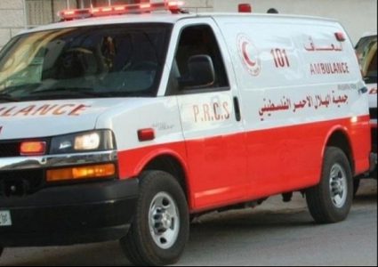 إصابة مواطنين بحادث سير في نابلس