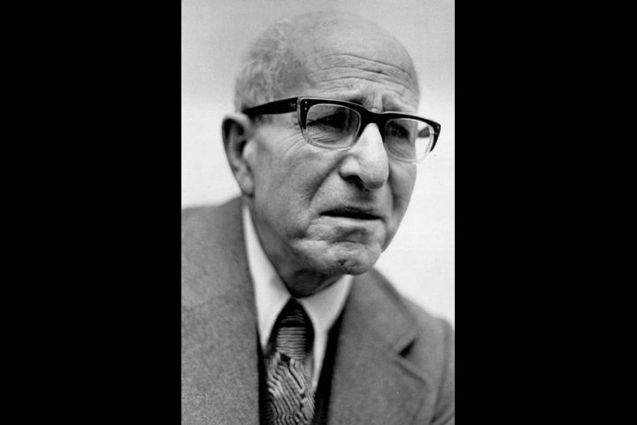 37 عامًا على رحيل الشاعر القدير عبد الكريم الكرمي