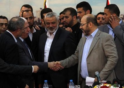 "النجاح الإخباري" يرصد الردود تجاه اتفاق المصالحة