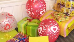 موظفة مبيعات للعمل داخل المعرض