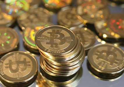 "البيتكوين".. ما هو شكل المال في المستقبل؟!