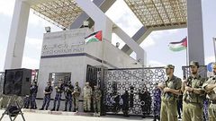 اجتماع هام الليلة .. هل فتحت أبواب تمكين الحكومة في غزة؟