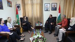 "صيدم" يستقبل المعلمة الأولى على أمريكا للعام 2017