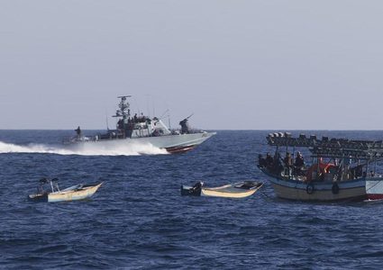 نقيب الصيادين لـ"النجاح": زيادة مساحة الصيد "بالون"