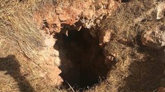 مجهولون ينبشون القبور في بيت لحم