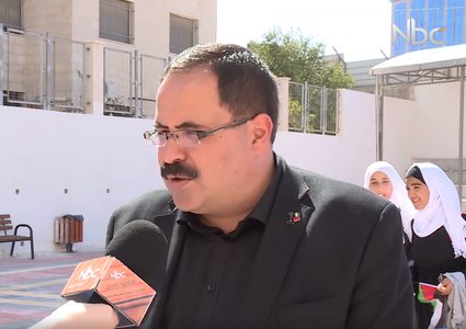 د. صيدم يبارك بانتصار الطالبة الشريف (فيديو)