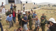 إخلاء خيمة نصبها مستوطنون