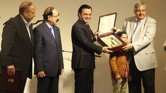 المتوكل طه وإلياس نصر الله يفوزان بجائزة "إحسان عباس للثقافة"