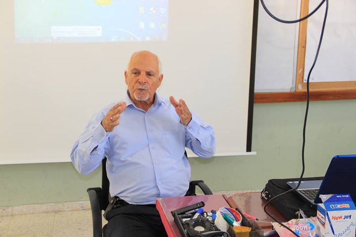 خبير اللغة د. يحيى جبر  ضيفا على "تربية قلقيلية"