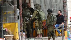 الاحتلال يعيد فتح طرقا في القدس