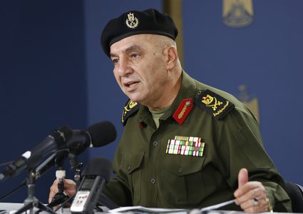 إحالة 7 آلاف ضابط للتقاعد والضميري يؤكد: الصورة لم تتضح بعد