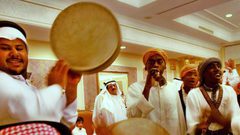 عريس يرفع قضية على أحد معازيمه !