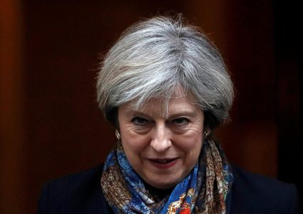 100 ألف رسالة لحكومة "ماي" لمواجهة الغطرسة بذكرى الوعد المشؤوم