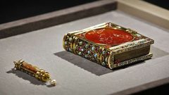 حملة جمع مليون يورو لشراء مفكرة فرانسيس الأول