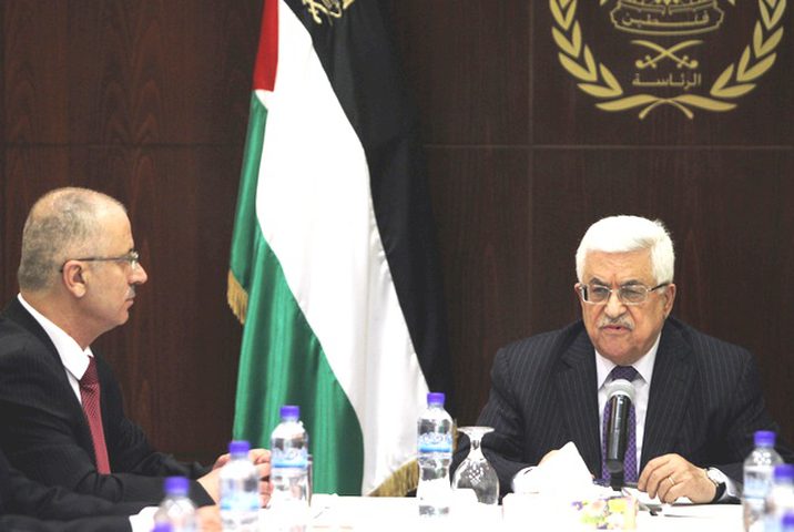 الرئاسة توعز للحكومة بتولي حالة الفتاة دعاء سمار من جنين لزراعة رئة