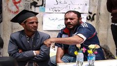 "أم المشاكل" تعصف بالخريجين .. ما الحل؟