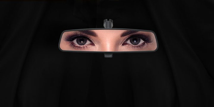 سعوديات: وراء كل مقود عظيم امرأة