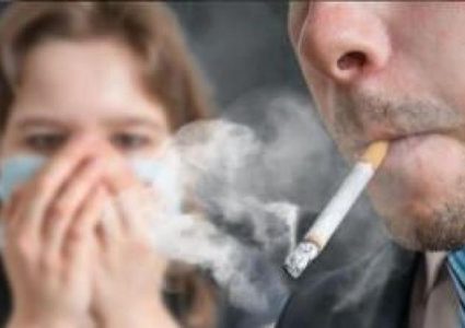 التدخين غير المباشر يسبب السكري وأمراض الكبد والرئة
