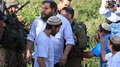 مستوطنون يعتدون على أحد المزارعين في الأغوار